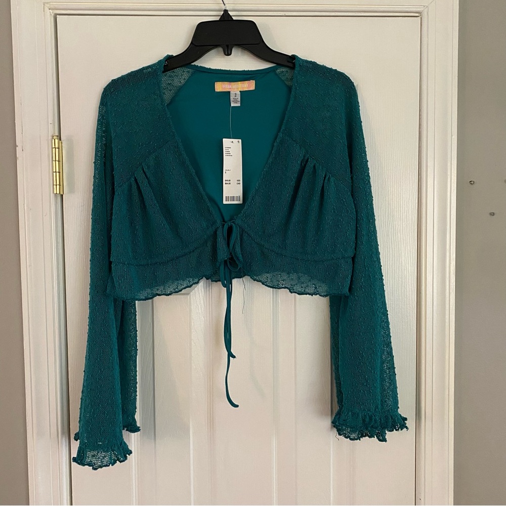 Urban Outfitters Celeste Textured Long Sleeve Crop Top Blouse NWT Small Green
